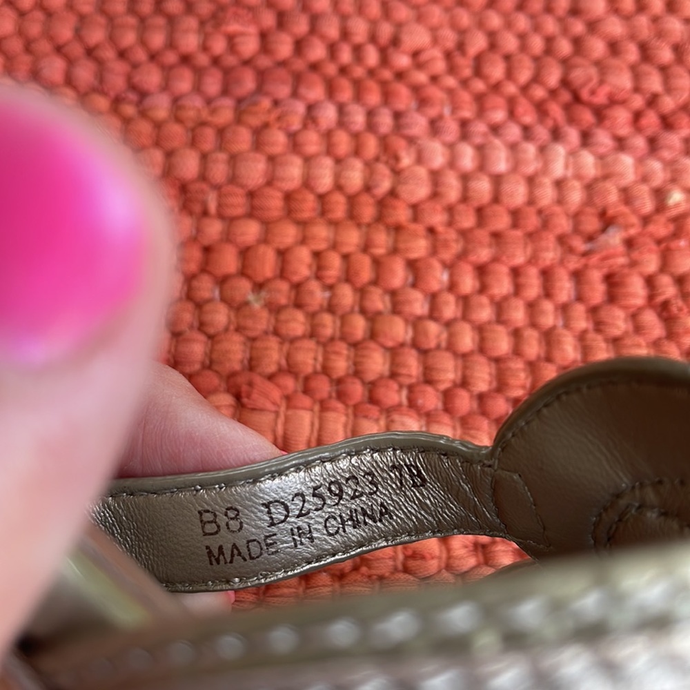 Cole Haan kitten heel sandals 7.0 - Picture 8 of 9